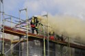 Dachstuhlbrand Koeln Poll Geislarerstr P073